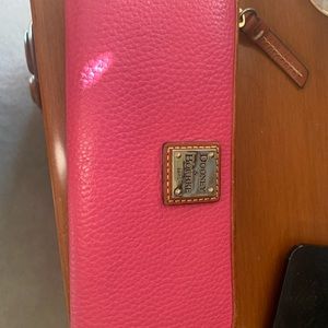 Dooney and Bourke wallet